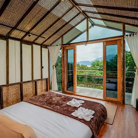 Nirata Treehouse