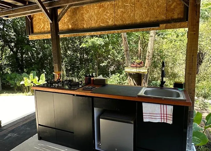Nirata Treehouse Maison d'hôtes