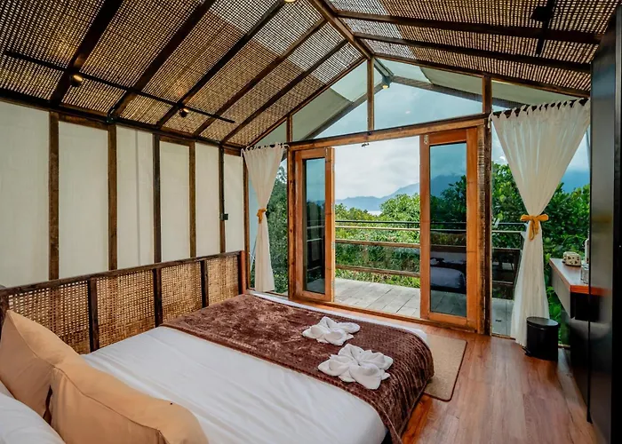 Nirata Treehouse Maison d'hôtes 3*