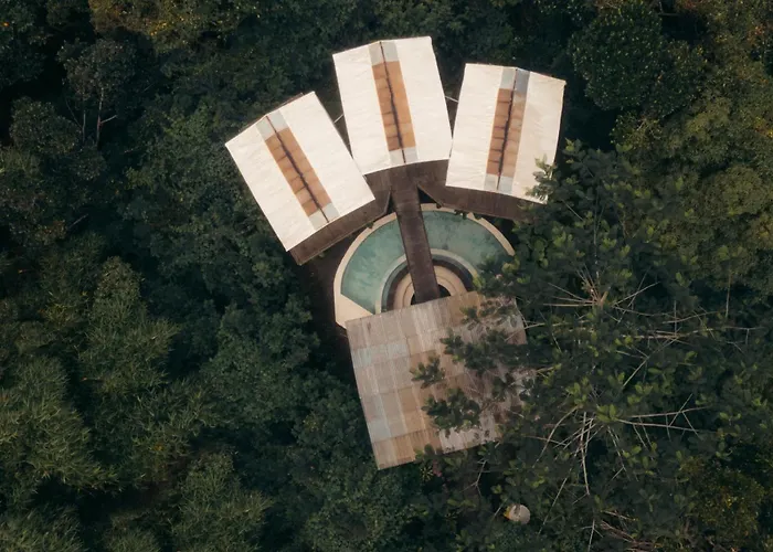 Nirata Treehouse Maison d'hôtes